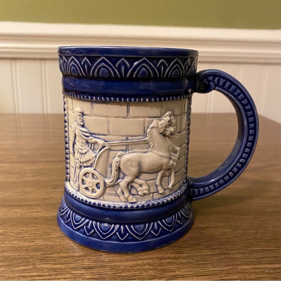 Vintage Ceramic blue and white Roman Chariot Mug - Picture 2 of 6